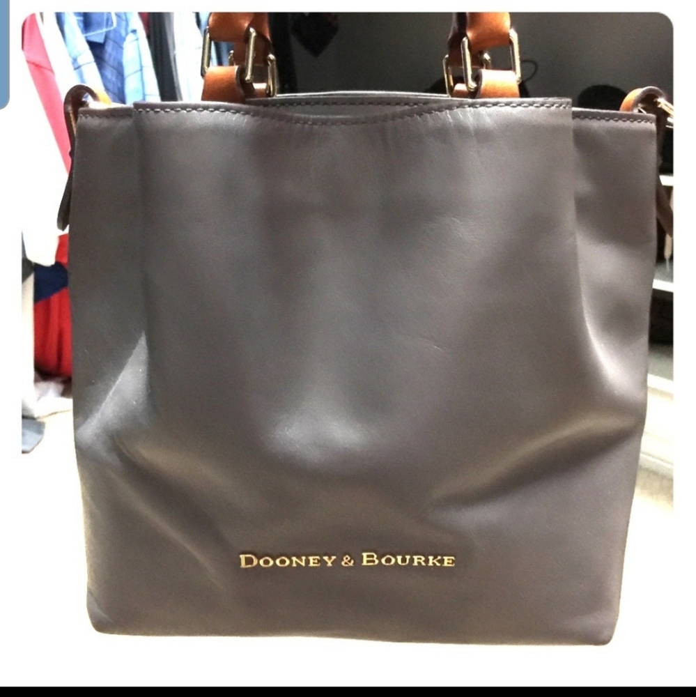 Dooney and Bourke City Barlow bag